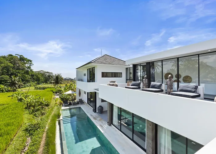 The R Cereme - Luxury In Nature *